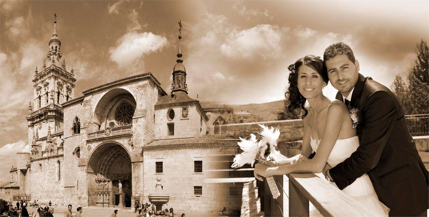 album digital de boda maquetacion de fotos hechas en El Burgo de Osma, portada en Sepia