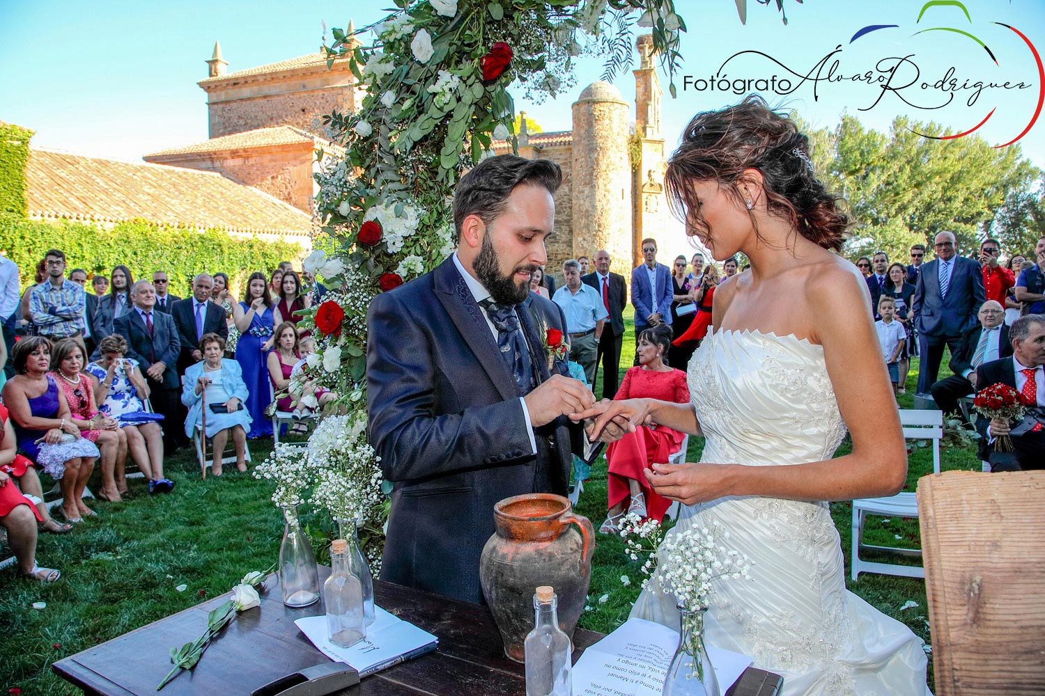 No vio pone anillo a novia En San Gregorio Soria