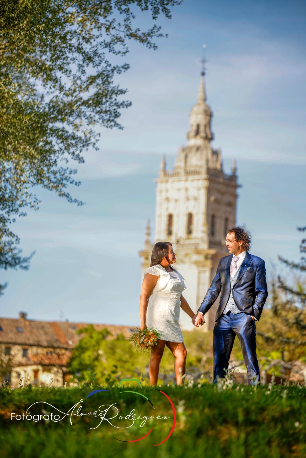 novios en post boda En el burgo de osma