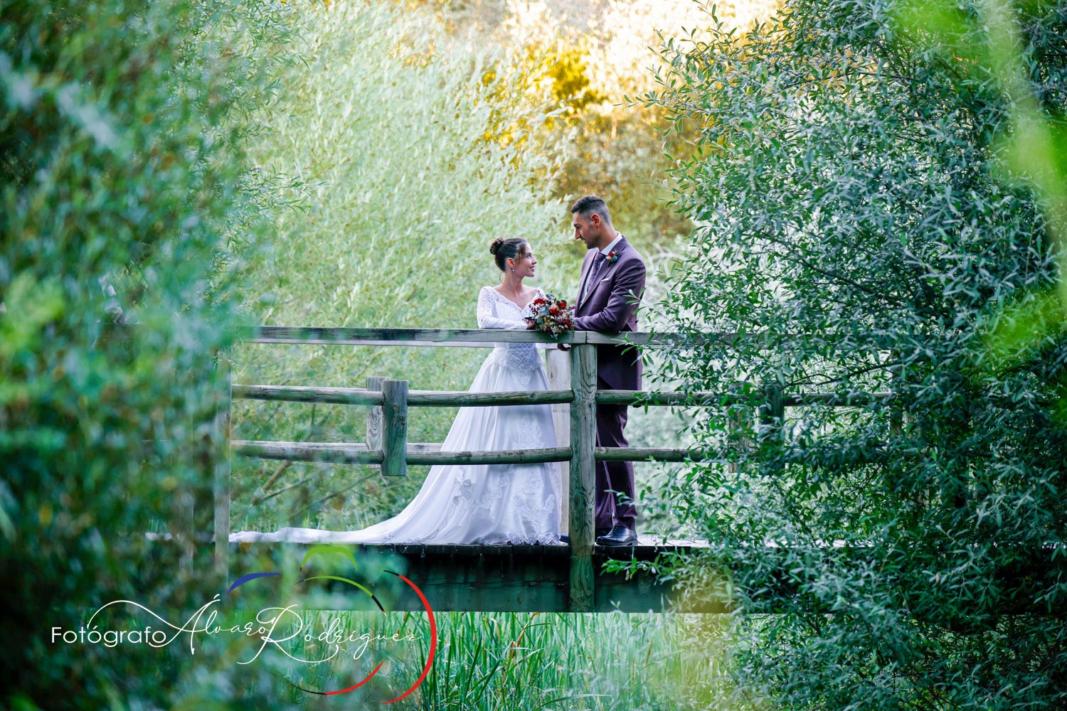 Reportajes de fotos de boda En Cañon de Rio Lobos San Bartolome